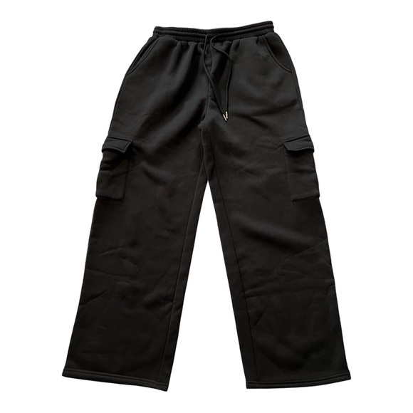Pants - Women's Black Wide-Leg Cargo Joggers - XL